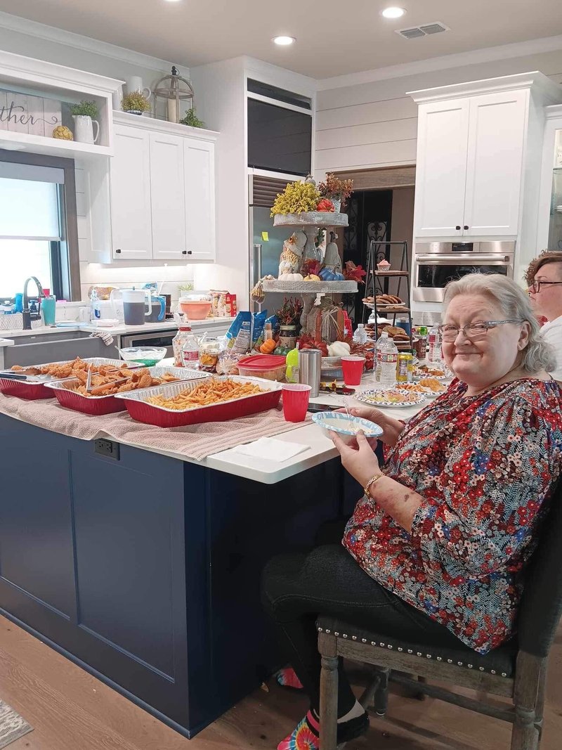 Helen Louise Hembd - Photo 73