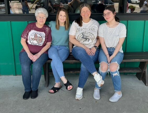 Gwendolyn Marie Dyson - Photo 59