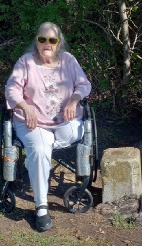 Katherine Iola Perry-Zirlott - Photo 3