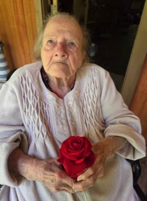 Katherine Iola Perry-Zirlott - Photo 8