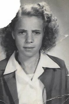 Katherine Iola Perry-Zirlott - Photo 17