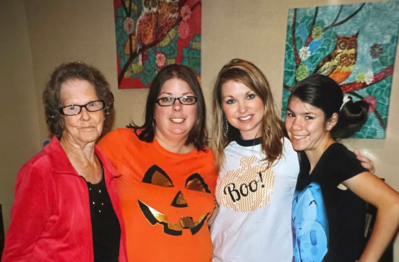 Kristi Burr - Photo 201