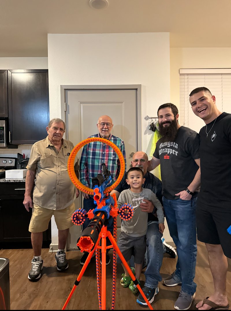 Roger Phillip Holsomback - Photo 15