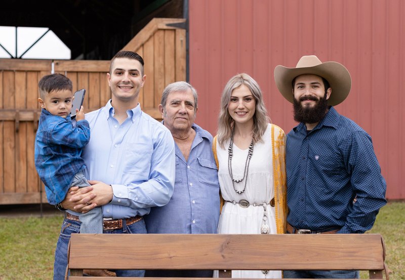 Roger Phillip Holsomback - Photo 18