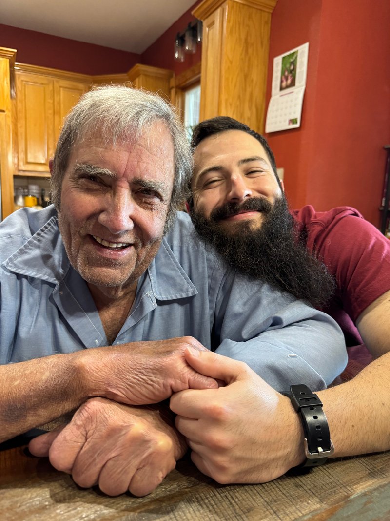 Roger Phillip Holsomback - Photo 20