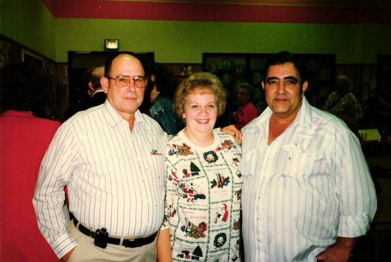 Roger Phillip Holsomback - Photo 28