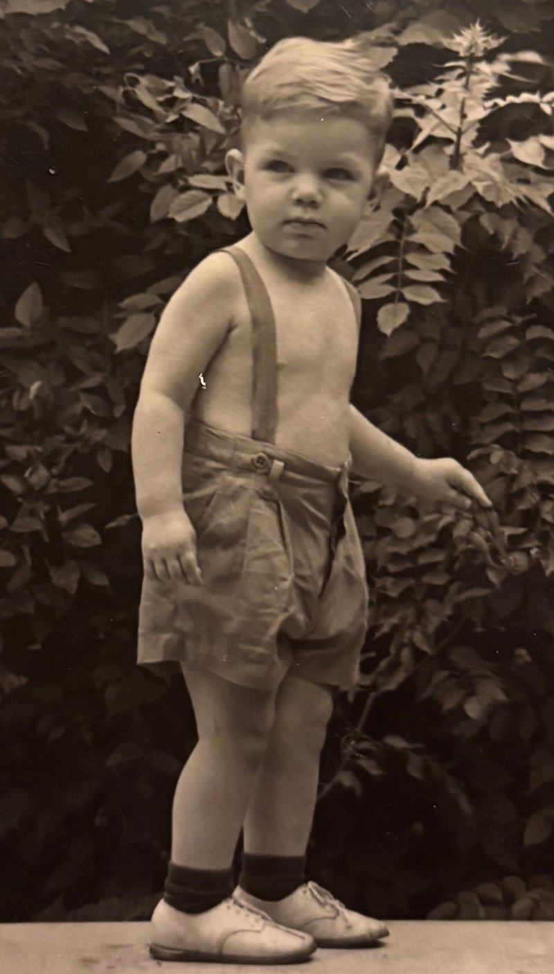 Vernon Lee Montgomery, Jr. - Photo 5