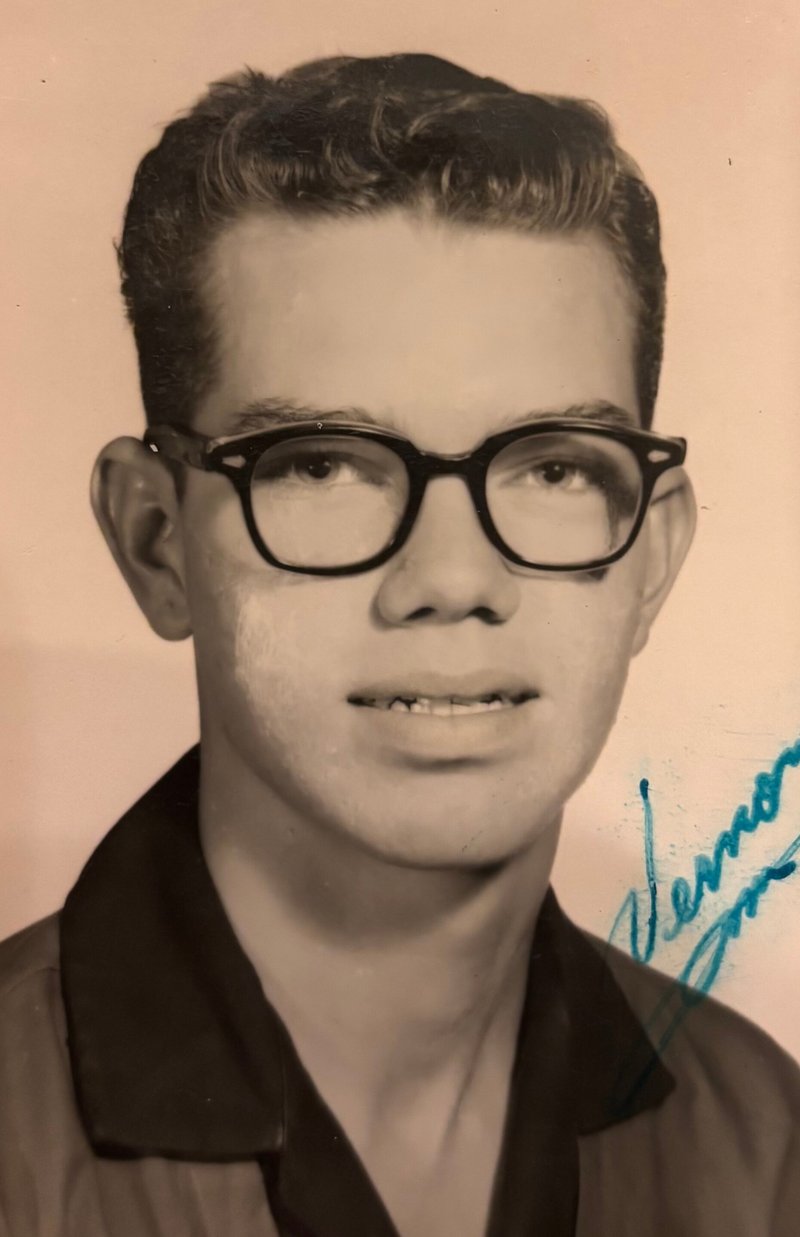 Vernon Lee Montgomery, Jr. - Photo 13