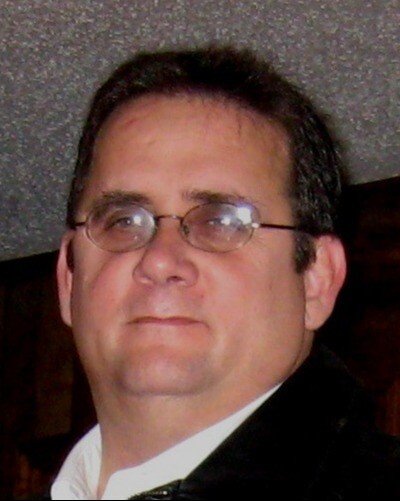 Robert Gerald Brown - Photo 3