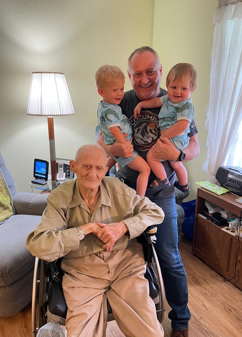 Elmer Ray Hoffpauir - Photo 60