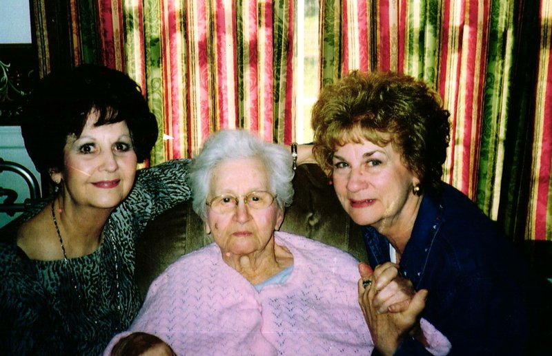 Dorothy Marie Roddam - Photo 153