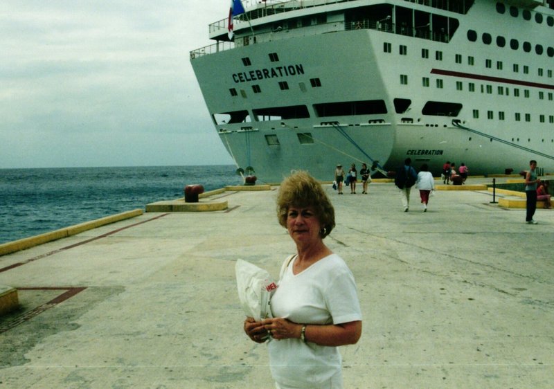 Dorothy Marie Roddam - Photo 162