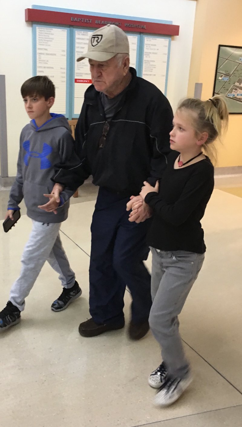 Coach Dan Ray Hooks - Photo 5