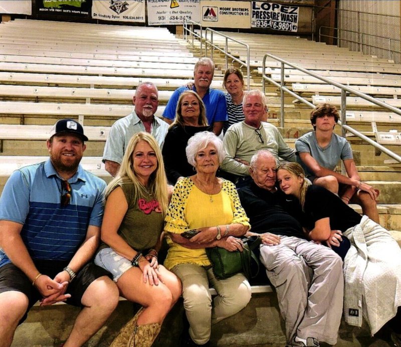 Coach Dan Ray Hooks - Photo 16