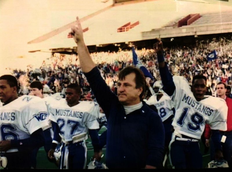 Coach Dan Ray Hooks - Photo 38