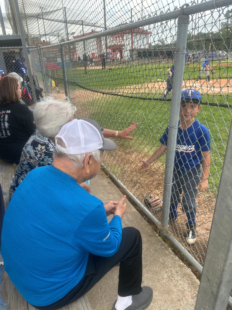 Coach Dan Ray Hooks - Photo 44