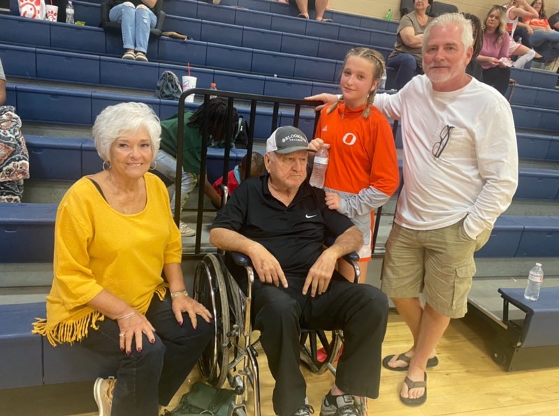 Coach Dan Ray Hooks - Photo 215