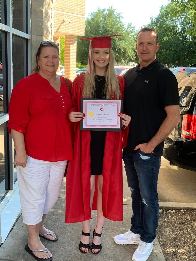 Madeline Carol Moore - Photo 3