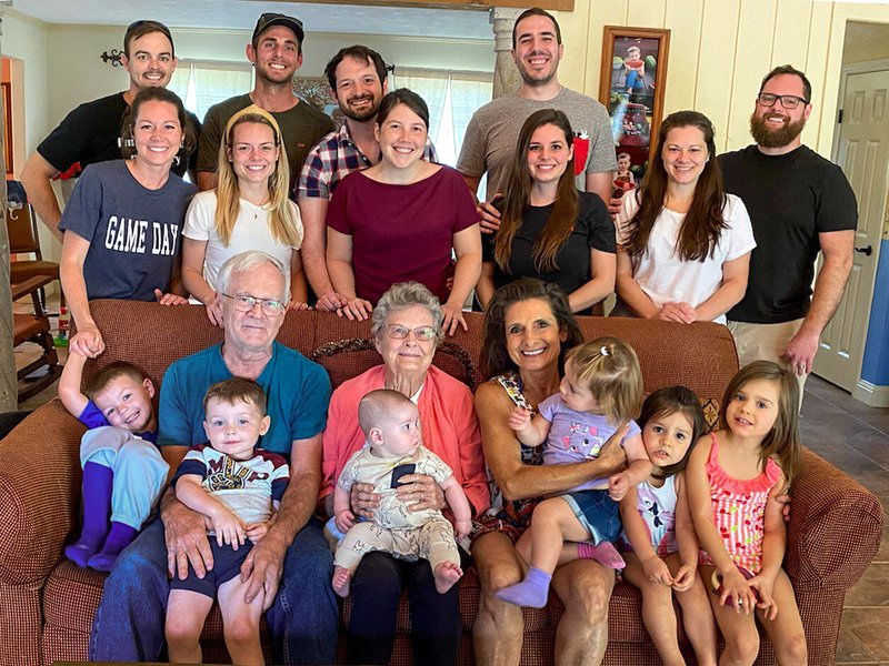 Mary Joyce Chandler Guillot - Photo 57