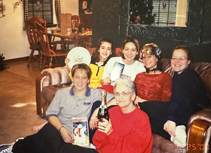 Mary Jane Dixon - Photo 7