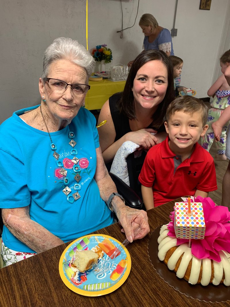 Mary Jane Dixon - Photo 28