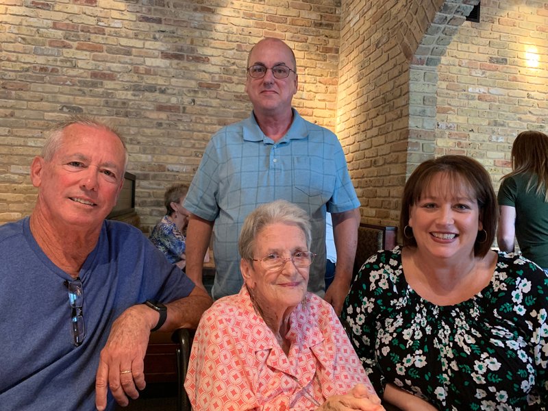 Mary Jane Dixon - Photo 50