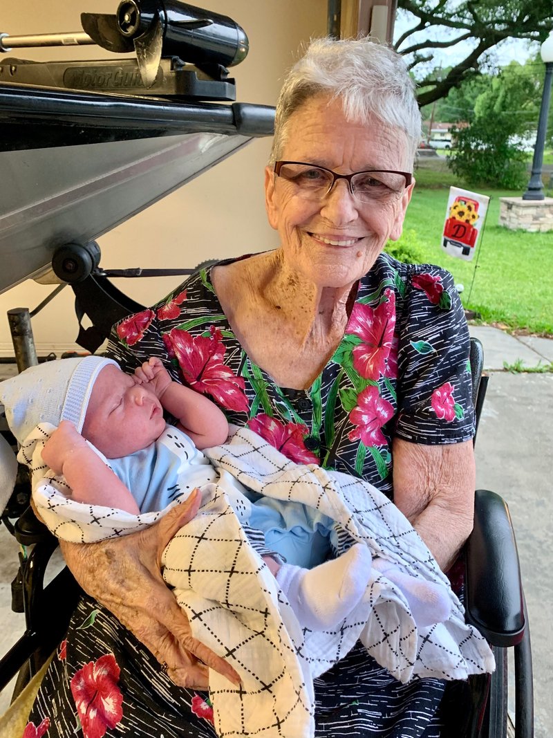 Mary Jane Dixon - Photo 52