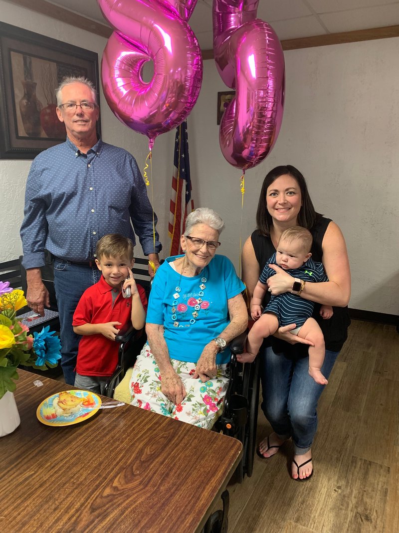 Mary Jane Dixon - Photo 53