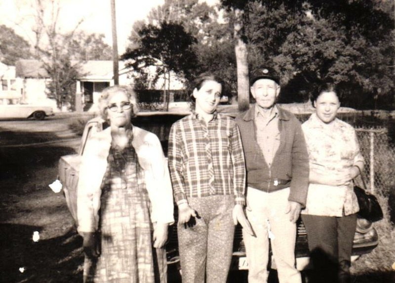 Mary Jane Dixon - Photo 112