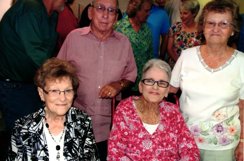 Mary Jane Dixon - Photo 170