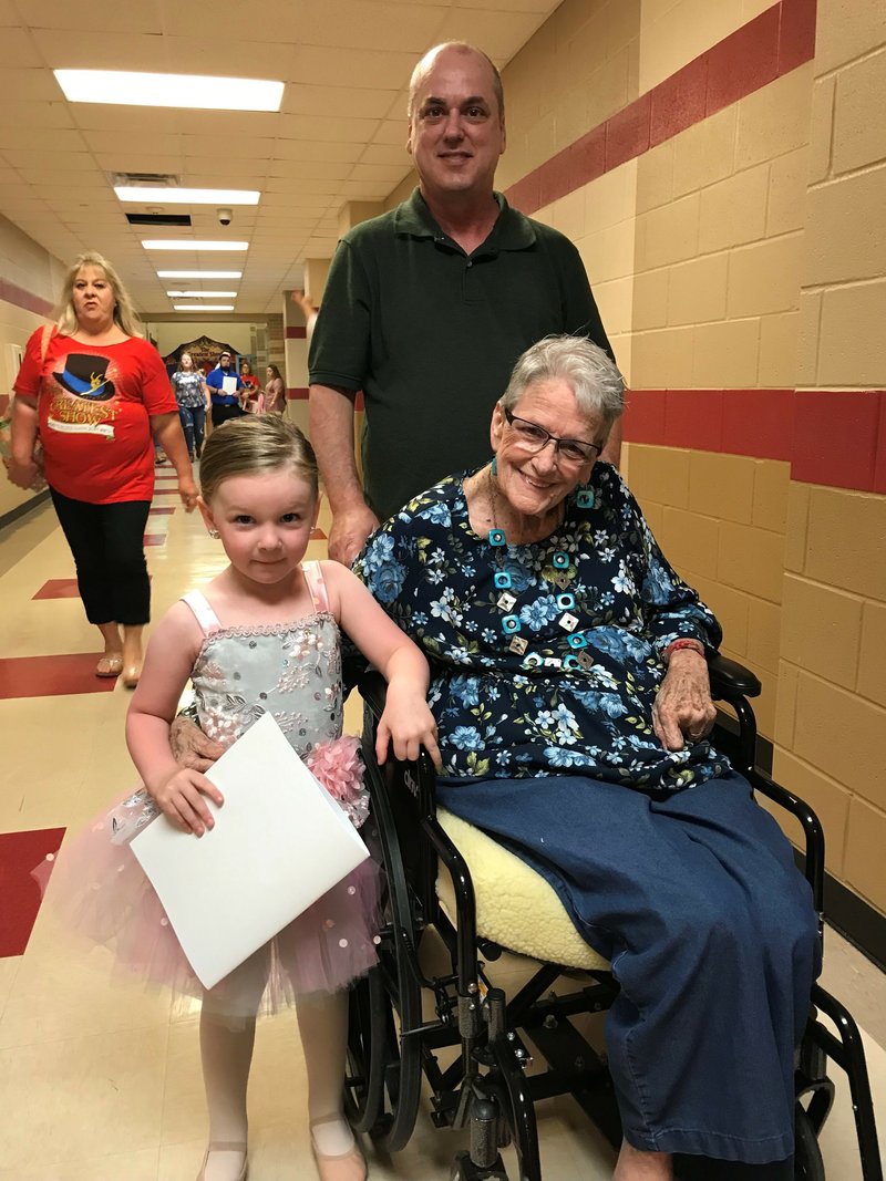 Mary Jane Dixon - Photo 219