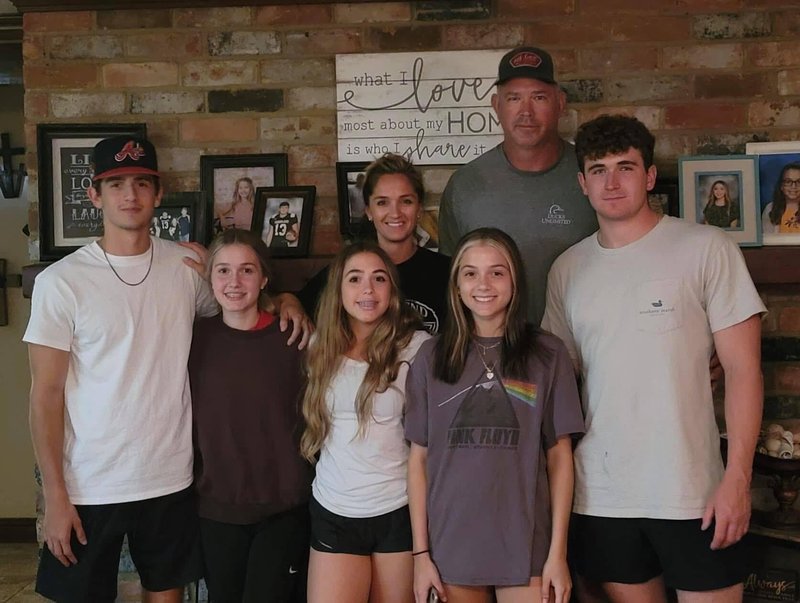 Jason Lee Laughlin - Photo 11