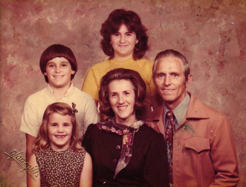 Denetta Dean Gravett - Photo 14