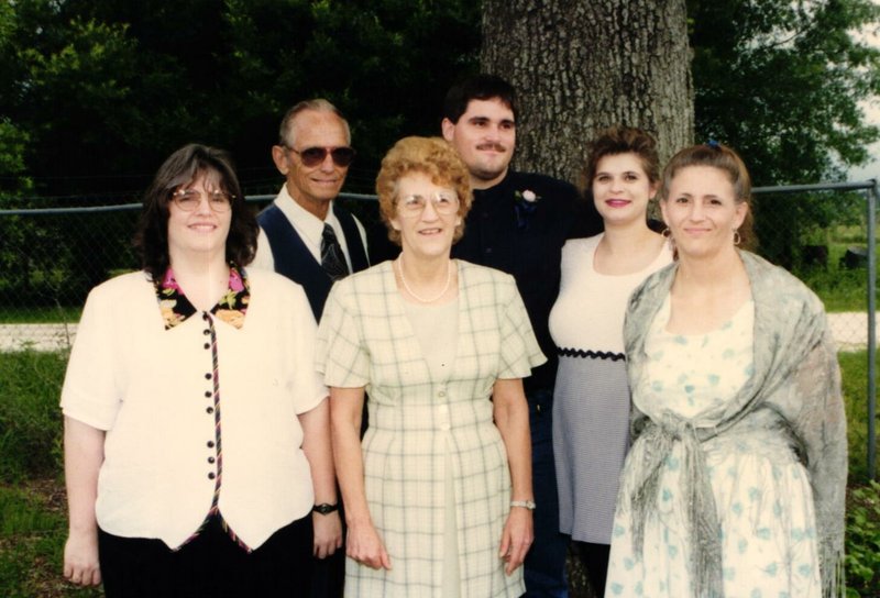 Denetta Dean Gravett - Photo 20