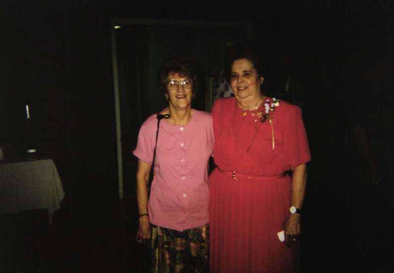 Denetta Dean Gravett - Photo 25