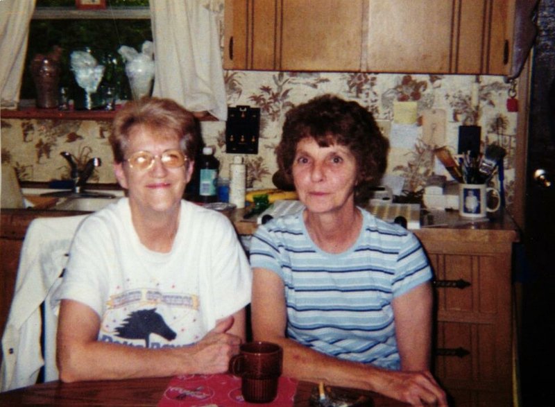 Denetta Dean Gravett - Photo 30