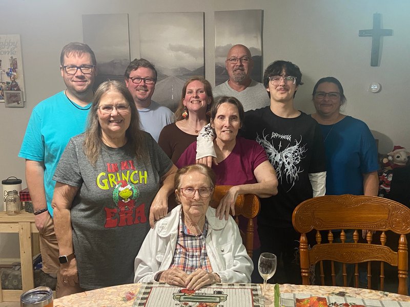 Thelma Lee Laughlin - Photo 93