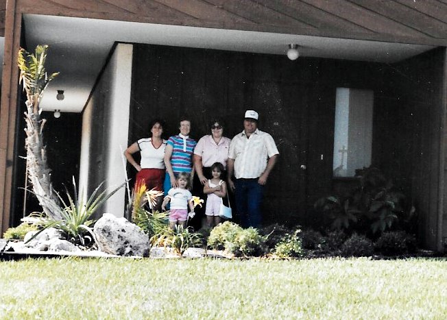 Thelma Lee Laughlin - Photo 113