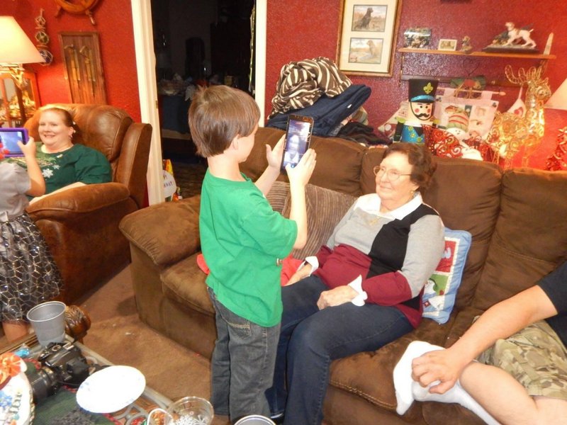 Thelma Lee Laughlin - Photo 200