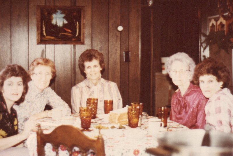 Thelma Lee Laughlin - Photo 252