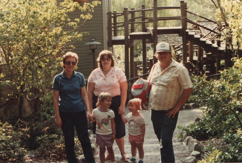 Thelma Lee Laughlin - Photo 278