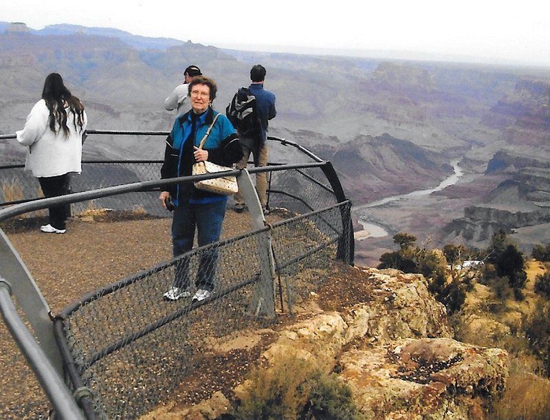 Thelma Lee Laughlin - Photo 280