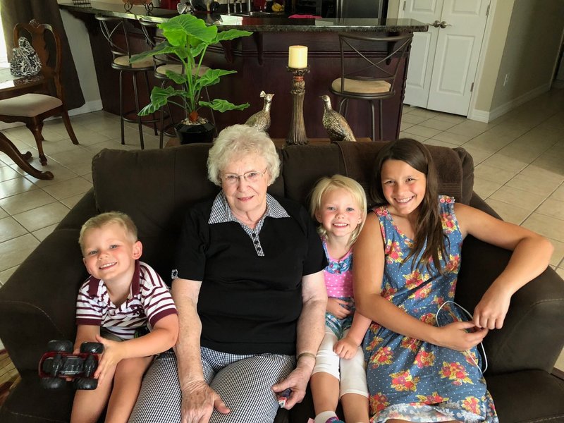 Vivian Ruth McMillan - Photo 5