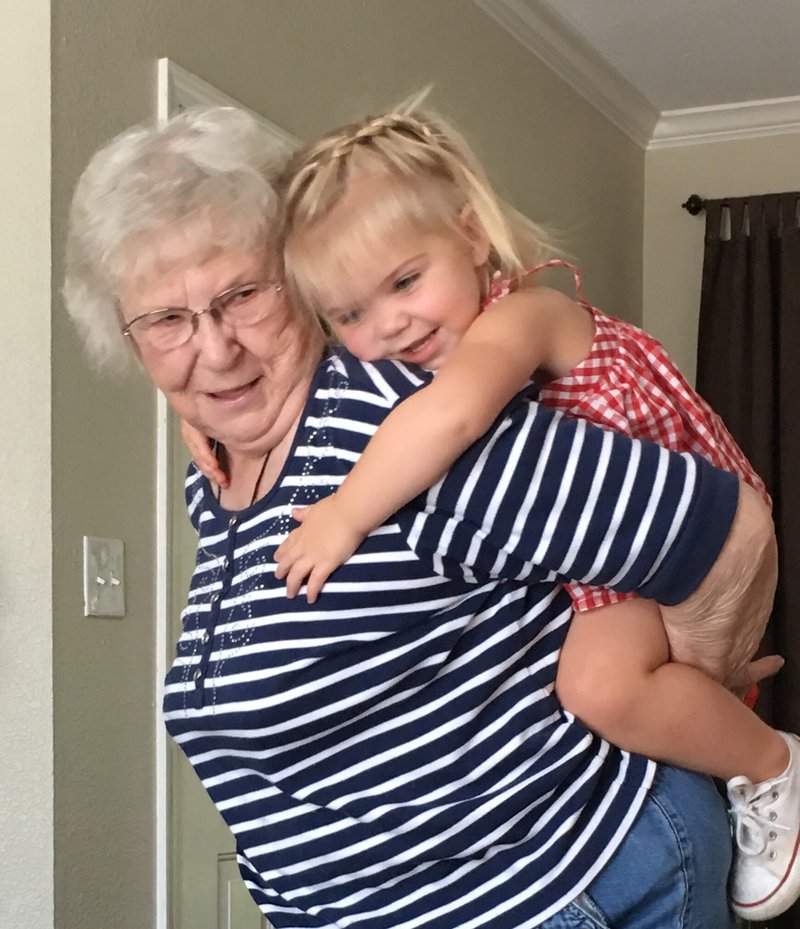 Vivian Ruth McMillan - Photo 93