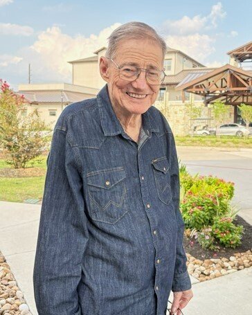 Dale Gordon Hutson - Photo 6