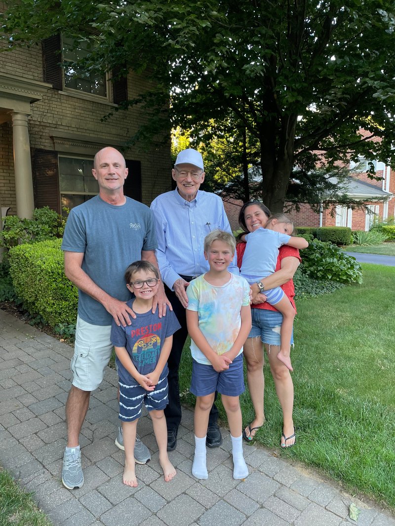 Dale Gordon Hutson - Photo 16