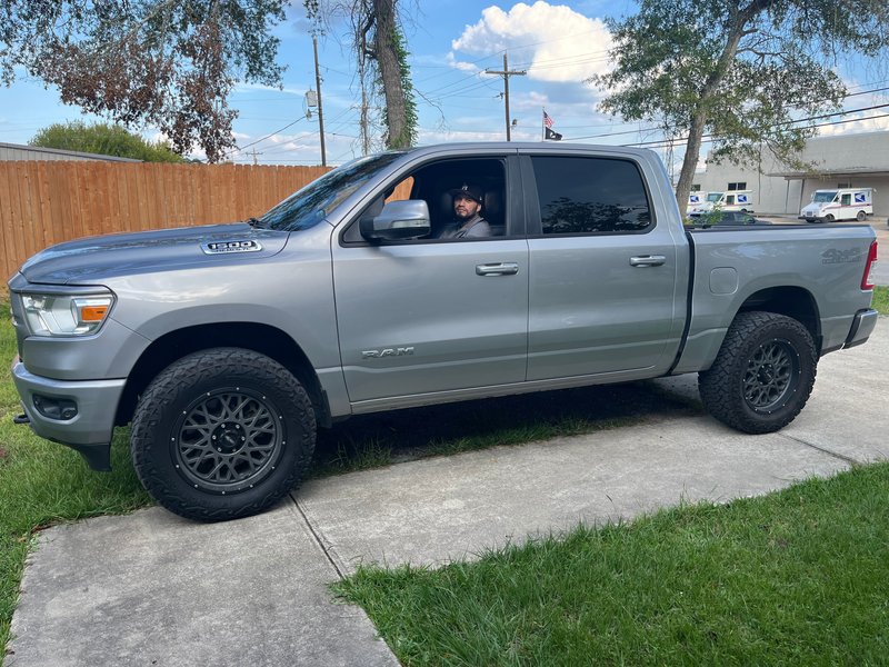 Steven Ivan Acosta - Photo 10