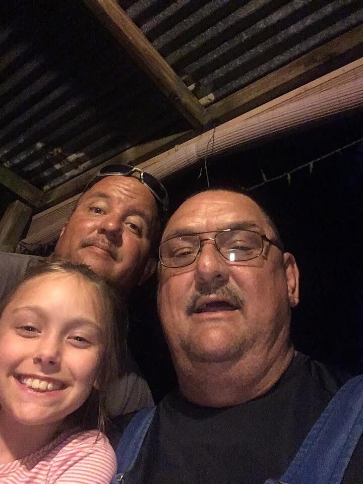 Ivan Ray Dixson - Photo 35