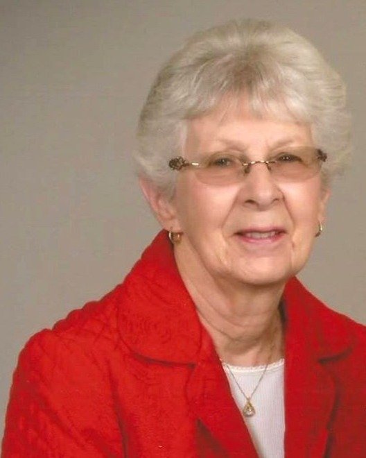 Arlene Small - Photo 2