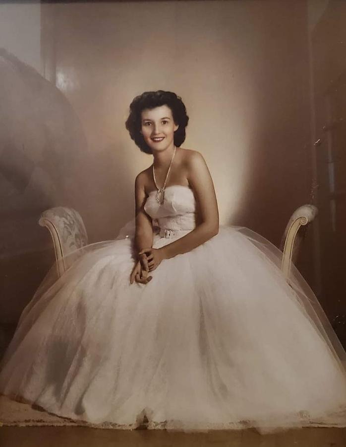 June Ellen Guidry - Photo 7